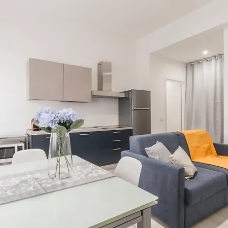 La Finestra Sul Giardino 348 Apartman *